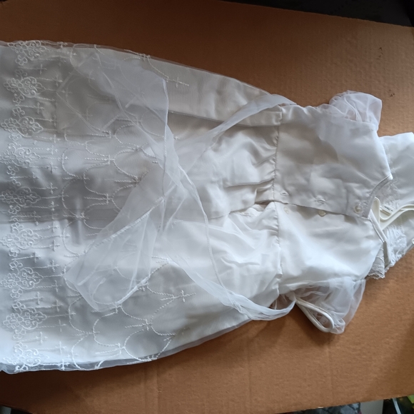 Sz 9 to 12 month Christening gown Cross print.NEW - Picture 4 of 7